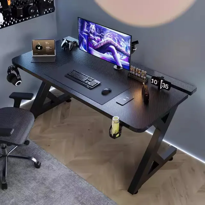 Desk Setup Designer - Q 미니멀리스트 블랙 컴퓨터 책상 디자인